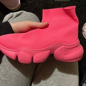 Been used still in good condition super comfy